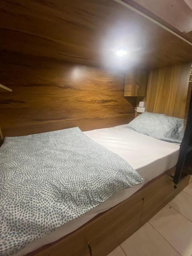 Elegance Hostel Dubaj Kültér fotó